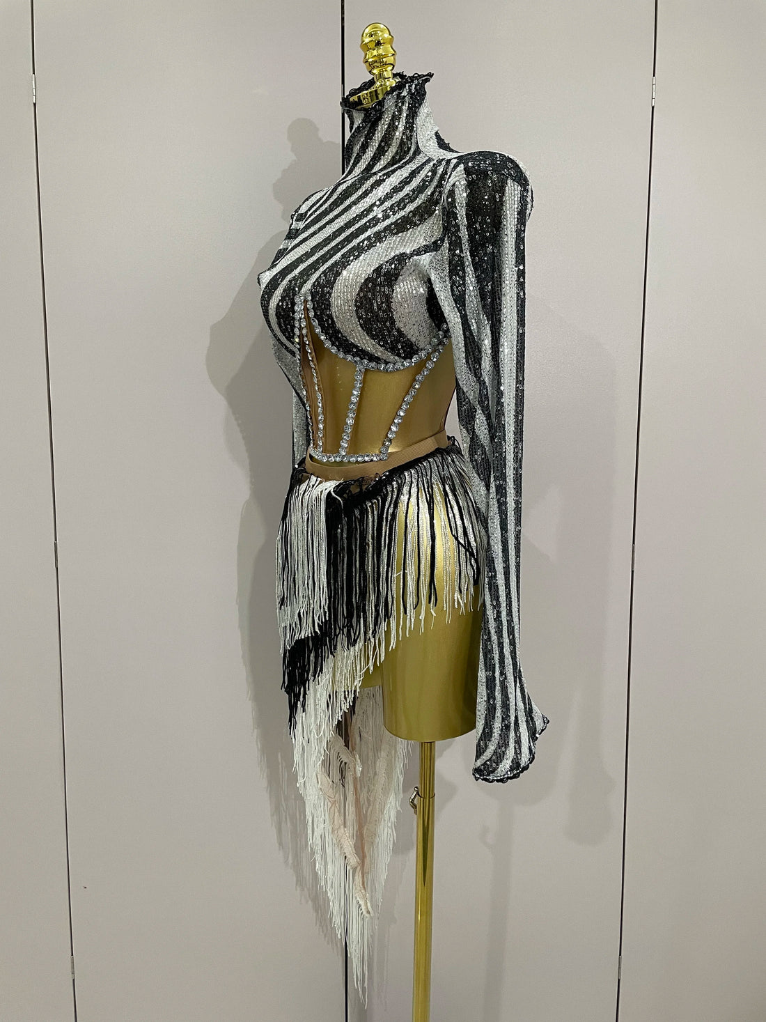 2025 New Shiny Diamond Sequin Tassels Sexy Mesh Long Sleeved Two Piece Set Women Evening Birthday paty Nightclub Stage Costume