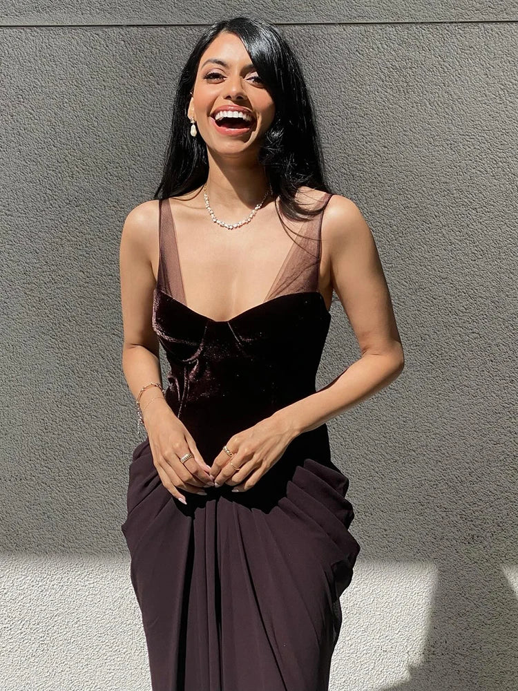 VC Chic Sleeveless Maxi Dress with Velvet Bodice and Chiffon Drape for Upscale Receptions Evening Gown