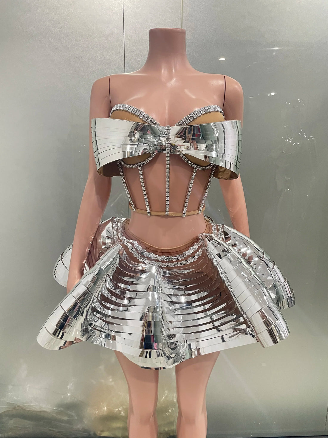 Sliver Mirror Surface Woman Set Stereoscopic Bows Strapless Tops And UFO Mini Skirt 2 Pieces Party Outfit Performance costume