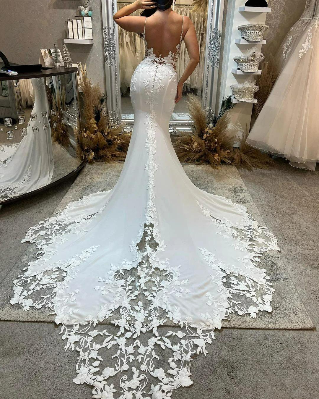 Sexy Ivory Boho Lace V-neck Wedding Dresses Spaghetti Straps Mermaid Bridal Dress Appliqued Lace Backless Wedding Gowns 2024