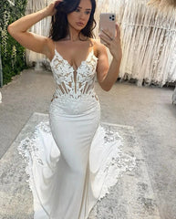 Sexy Ivory Boho Lace V-neck Wedding Dresses Spaghetti Straps Mermaid Bridal Dress Appliqued Lace Backless Wedding Gowns 2024