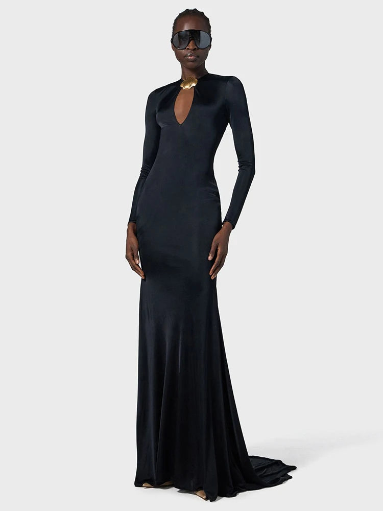 VC Sophisticated Long Sleeved Black Maxi Dress with Cut-Out and Open Back for Gala Affairs Evening Gown