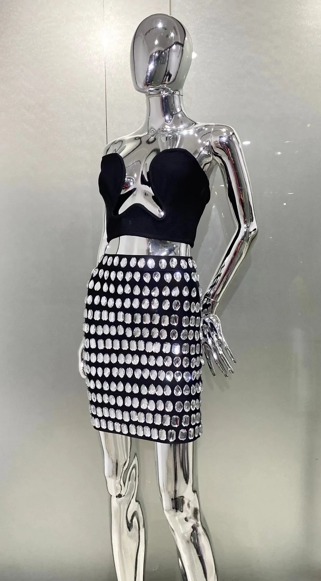 Sexy Deep V-Neck Strapless Top And Sparkling Diamonds Mini Skirt 2 Pieces Woman Set Birthday Party Vestido