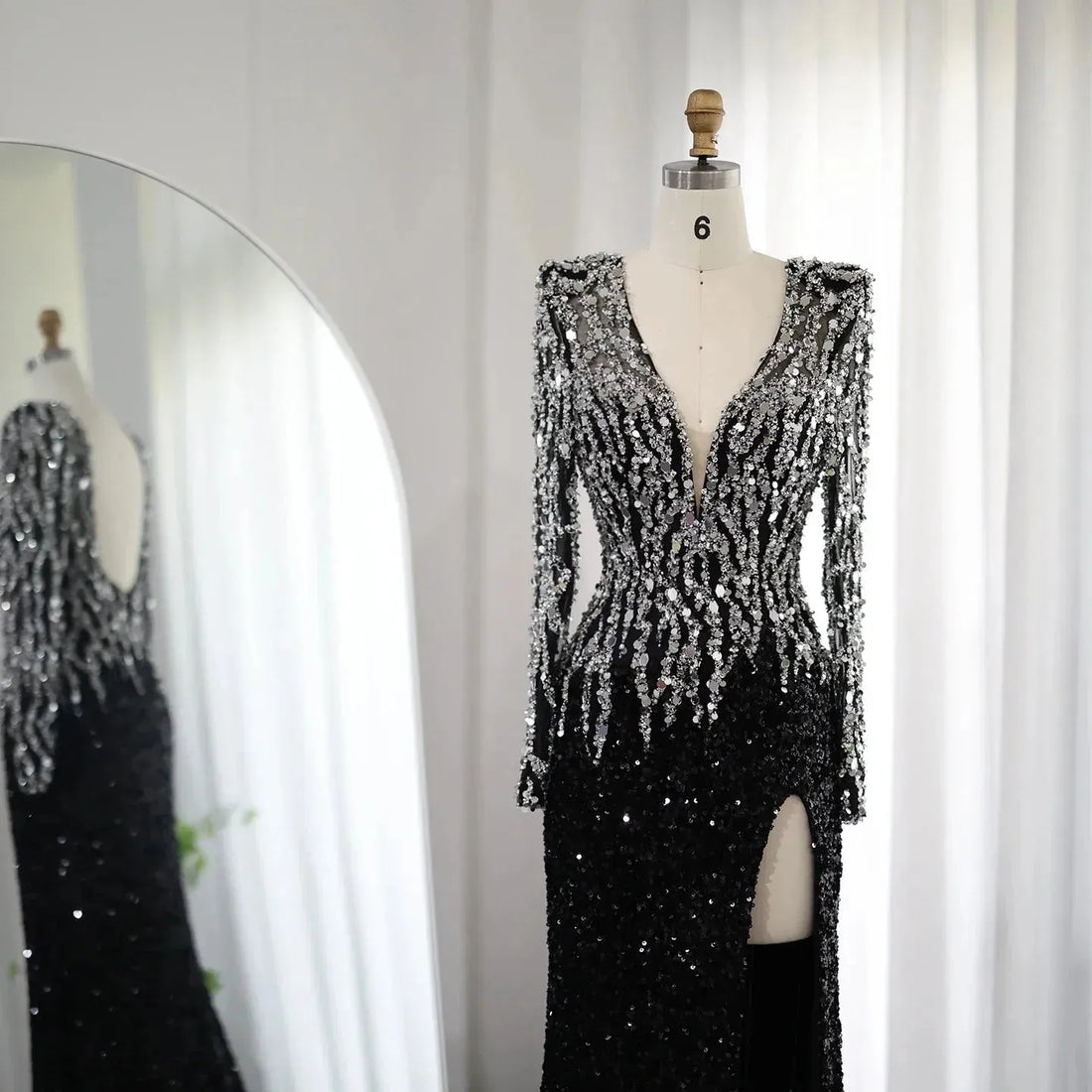 Luxury Black Mermaid Dubai Evening Dresses Elegant V-Neck Long Sleeves Arabic Women Formal Party Gowns Black Evening Dress