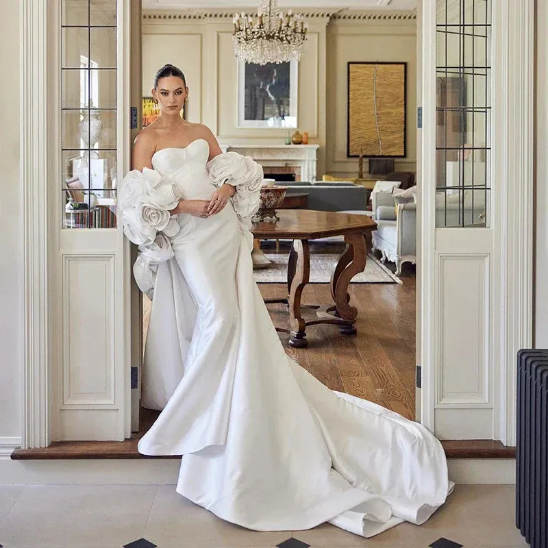 Abiti da sposa a sirena bianca, abito da sposa a cuore da