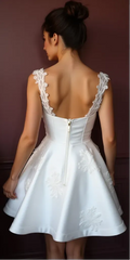 Mini Wedding Gown for Trendy Brides Looking for Something Unique