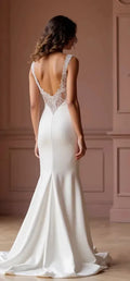 Mermaid Bridal Gown with a Classic Fit for Traditional Wedding Styles