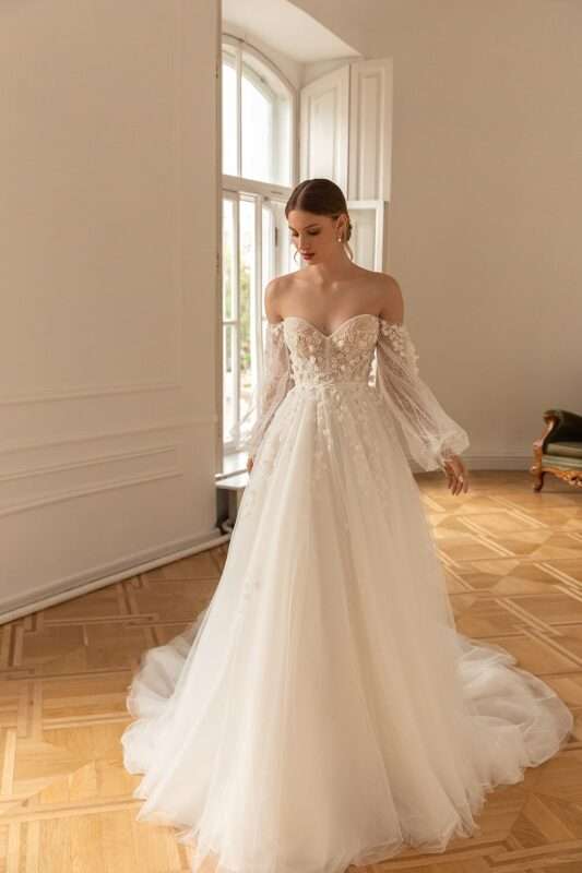 Vestido De novia con escote corazón, manga acampanada, Apliques De encaje, corte en A moderno, vestido De novia De tul con espalda descubierta y cremallera 