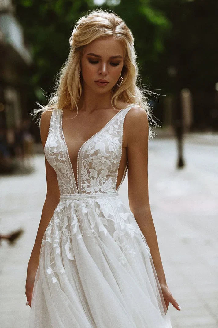 Boho Hochzeitskleid V-Ausschnitt Applikationen Spitze A-Linie Tüll Brautkleid Knopf Strand Schlichte Brautrobe Vestidos De Novia 