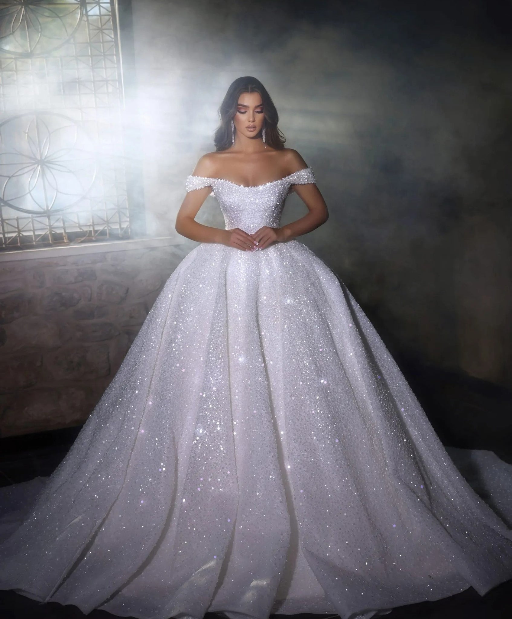 Solid Glitter Wedding Dresses Sparkly Off Shoulder A-Line Shiny Pleated Bridal Gowns Shiny Princess Bride Dress Plus Size