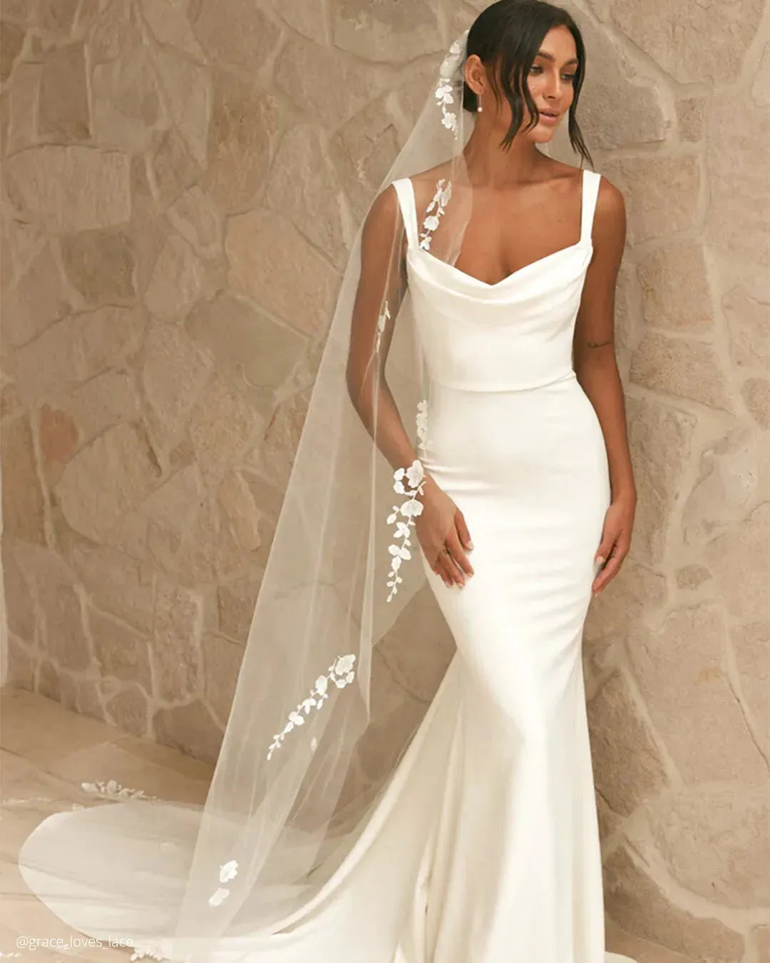 Elegant Satin Mermaid White Wedding Dress For Woman Square Collar Spaghetti Straps Bride Gown Illusion Backless With Button Robe Satin