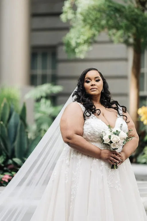 Plus Size Hochzeitskleid Frau Brautkleider V-Ausschnitt Ärmellos Paillettenapplikation A-Linie Große Frauen Brautkleid Vestido Noiva 