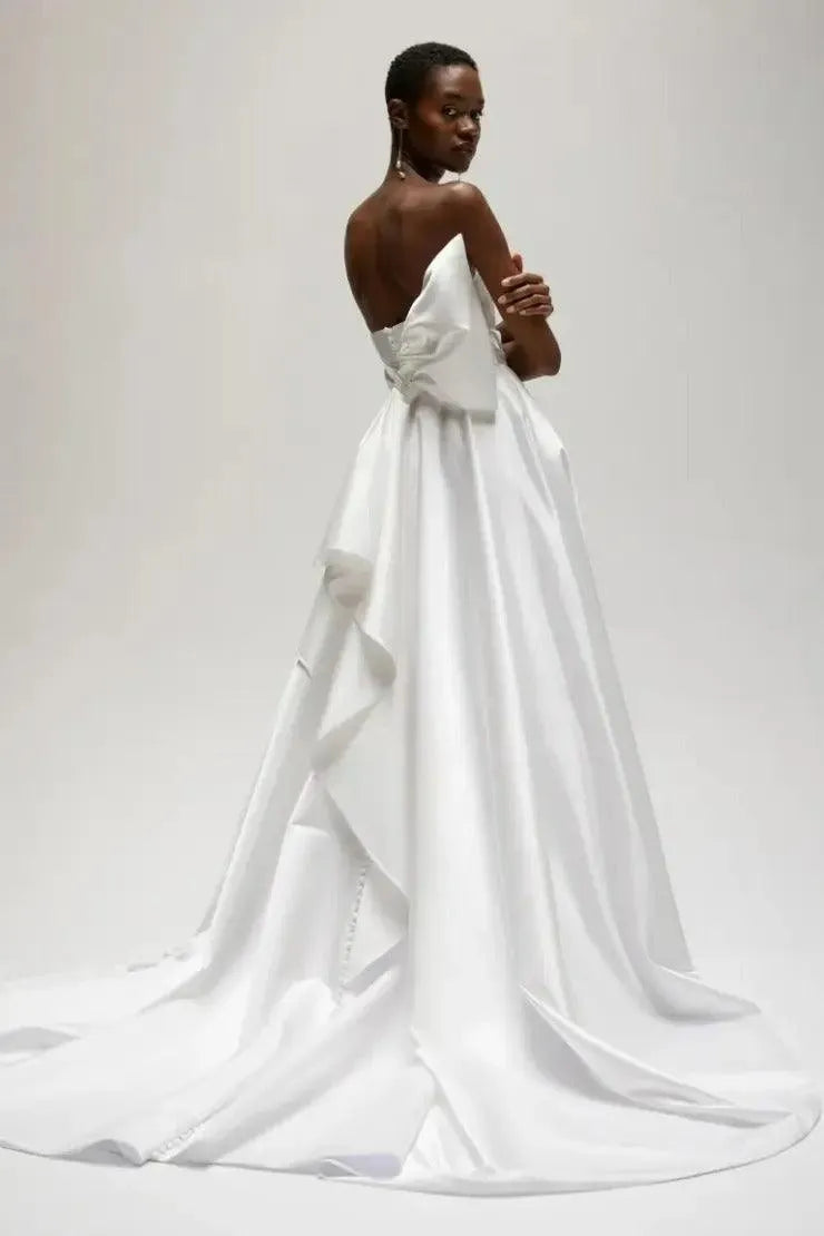 Simple A Line Modern Bridal Dresses Charming Strapless Wedding Dress Ruched Bow Bride Gowns for Women فستان حفلات الزفاف White