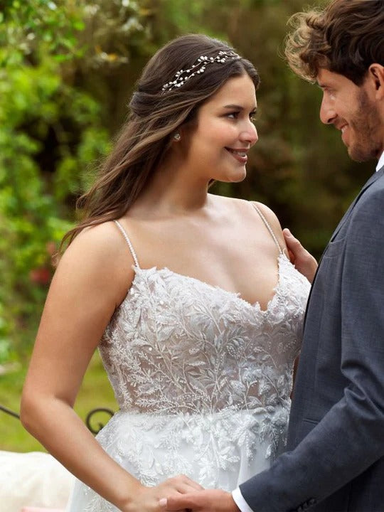 Elegantes vestidos de novia de talla grande con corte en A y espalda abierta, de encaje blanco, con escote en forma de corazón y tul, con cola larga 