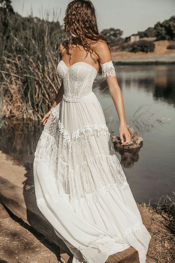 Eleganti abiti da sposa a-line Donne Apri fuori dalla spalla Sweetheart Lace Boho Bridal Abito da sposa Sweep Train Vestidos de Noiva