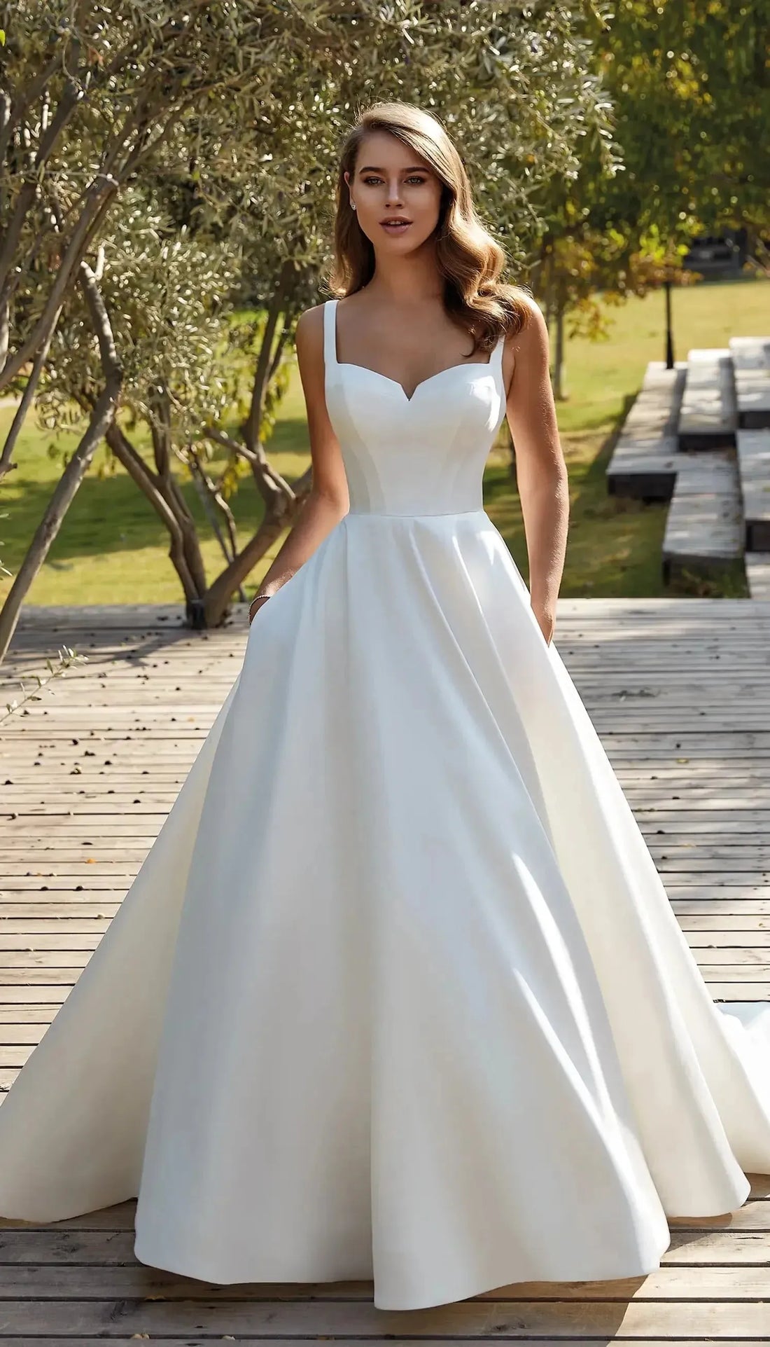 Civil V-Neck Wedding Dresses Square Collar Satin Bridal Gowns A-line Backless Buttons Bride Party Spaghetti Straps Satin