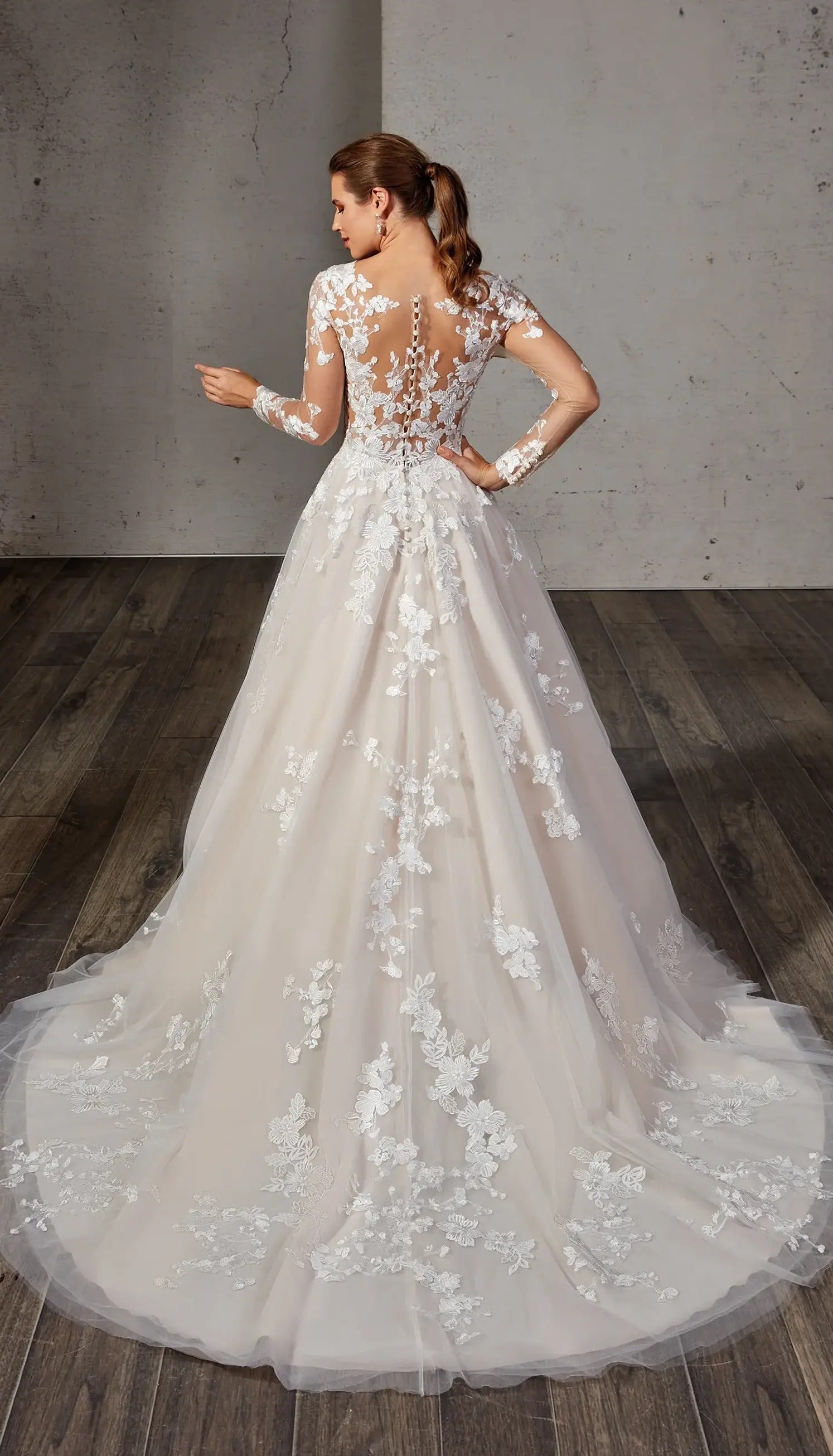 Elegant Lace A-line Wedding Dress Long Sleeves Bride Gowns Custom Made Applique O-Neck Button Tulle robe de mariée