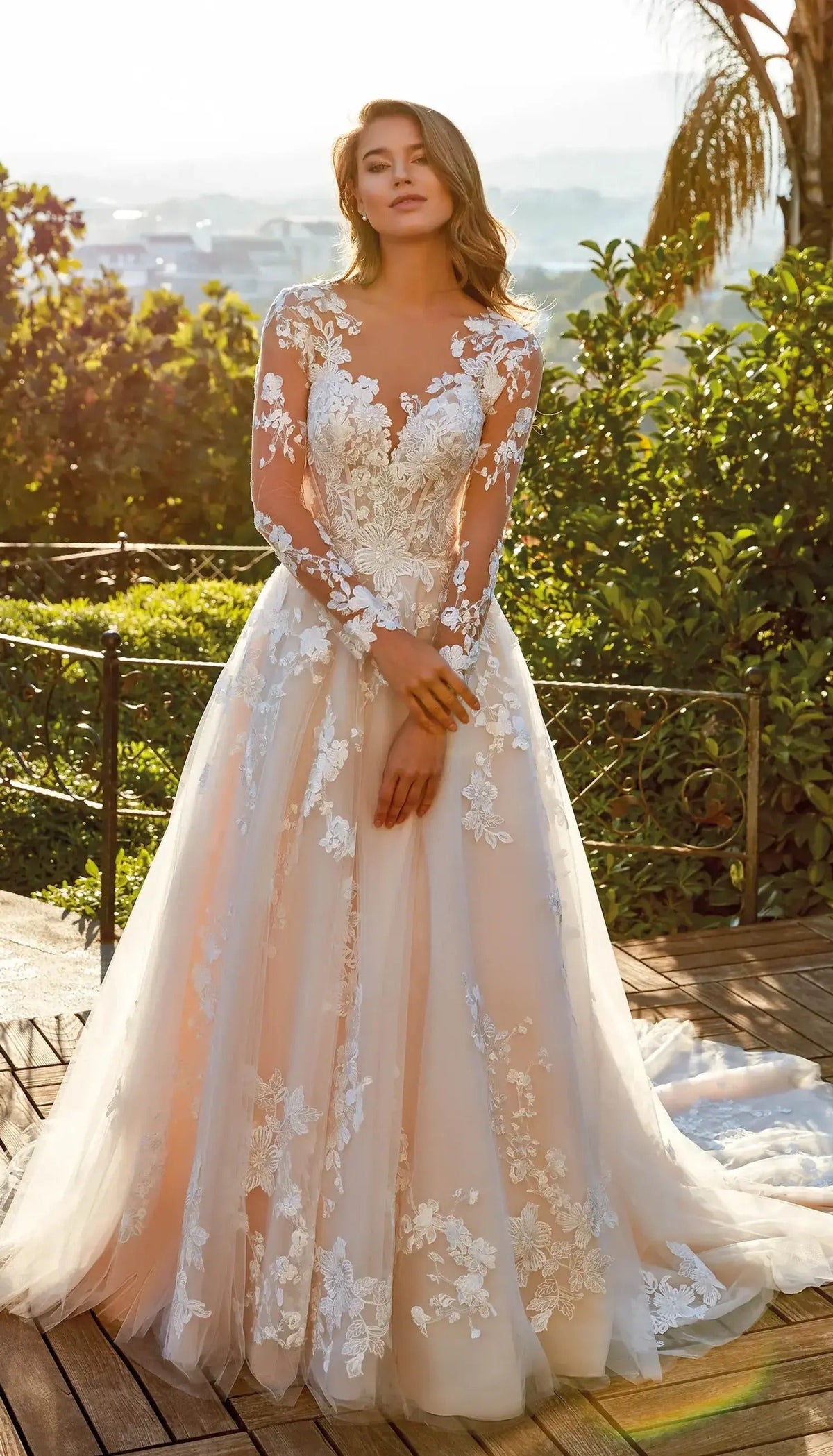 Elegant Lace A-line Wedding Dress Long Sleeves Bride Gowns Custom Made Applique O-Neck Button Tulle robe de mariée