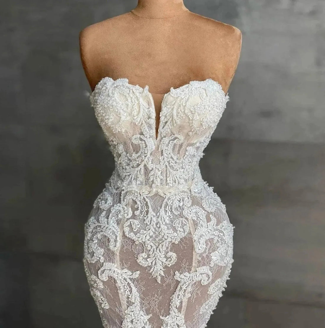Mermaid Lace Wedding Dress Luxury Crystals Beaded Bridal Dress Sweetheart Strapless Sleeveless Appliques Wedding Gowns for Bride Custom Made