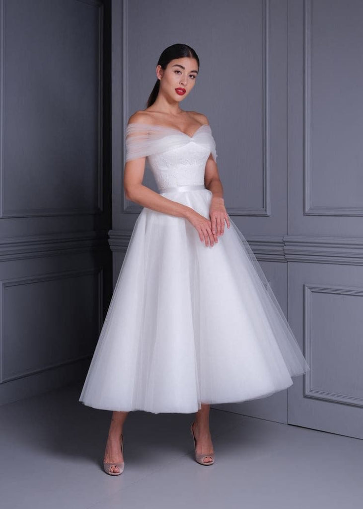 Elegantes y hermosos vestidos de novia de gasa cortos con hombros descubiertos y dulces, vestidos de novia de princesa con cuentas en forma de A, hermosos y hermosos 