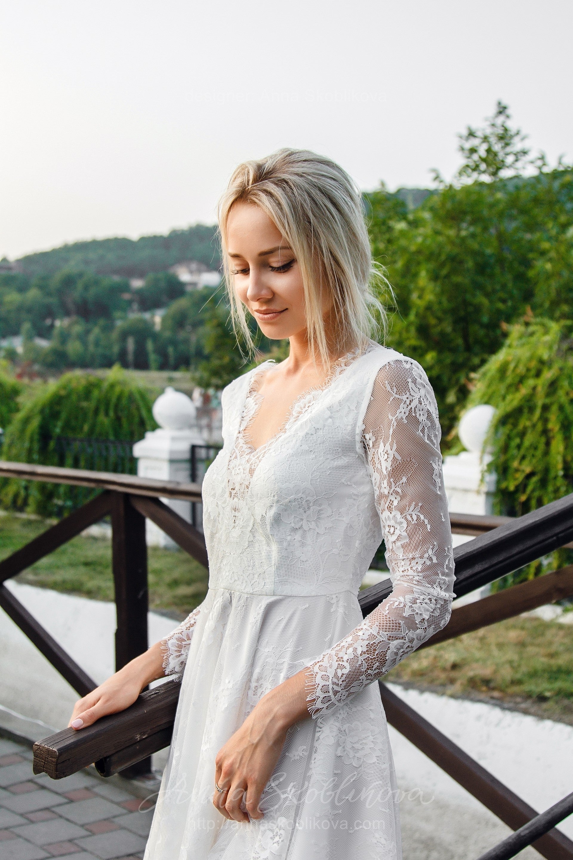 Boho Neue Spitze Kurze Brautkleider Mit Langen Ärmeln A-linie Tiefem V-ausschnitt Brautkleider Über Knie Länge Robe de mariée 