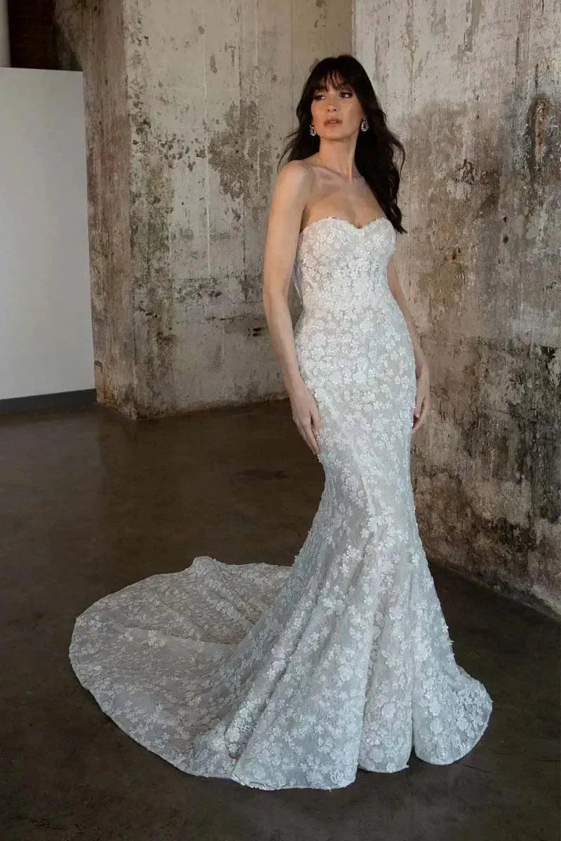 Romantic Flower Appliques Wedding Dresses For Women Strapless