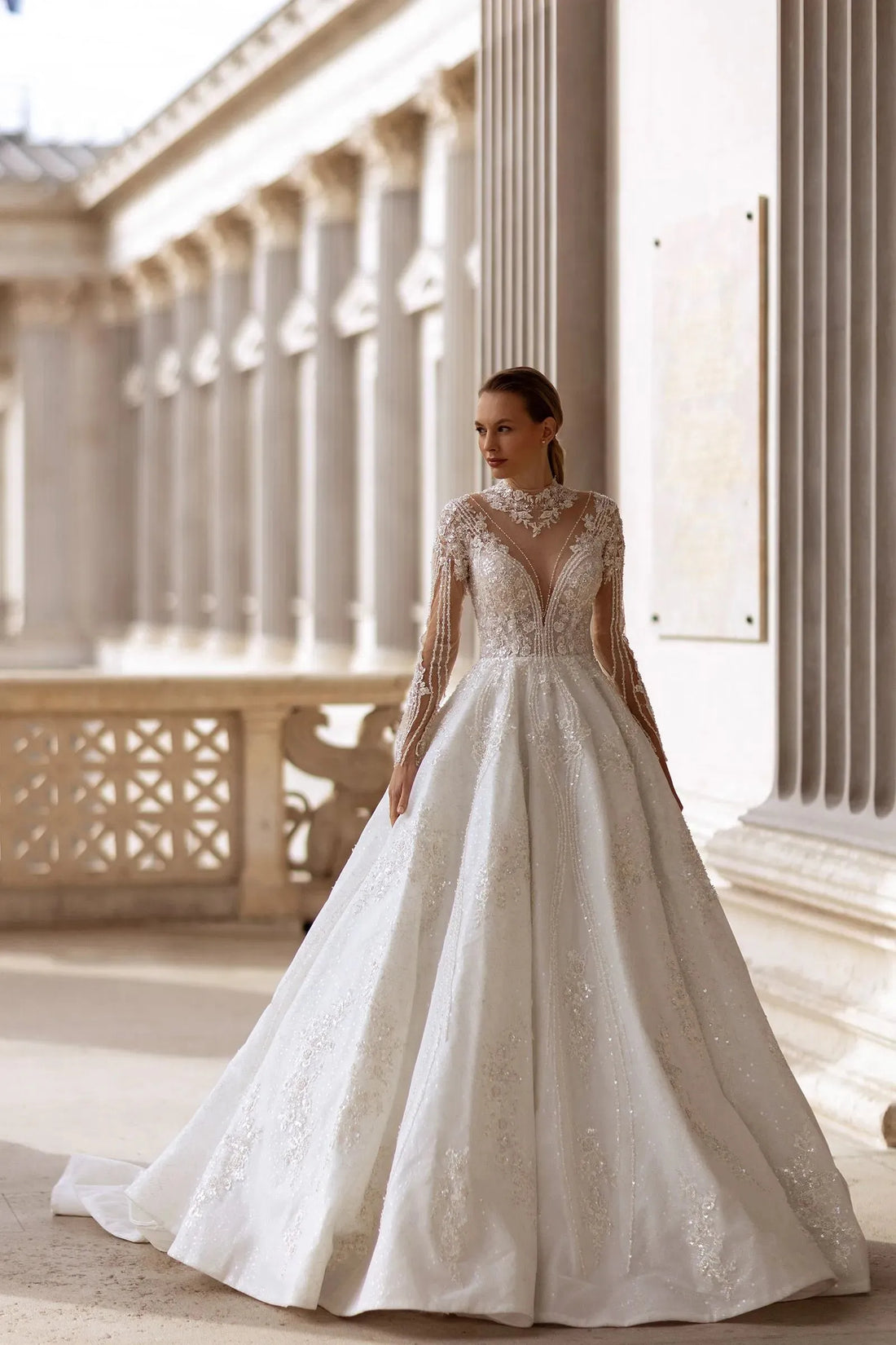 Long Sleeve Wedding Dress Sweetheart Backless A-Line Women Bride Gown