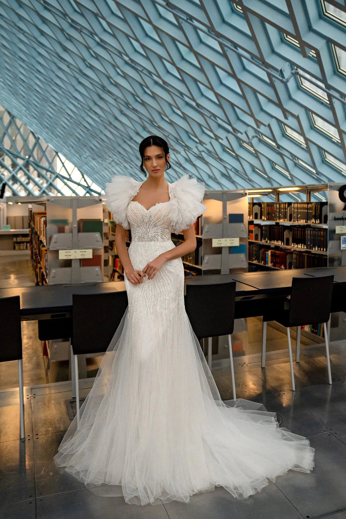 Lace Illusion Bride Dress Spaghetti Straps Long Train Women Wedding Dresses Customized Detachable Sleeves Luxury Bridal