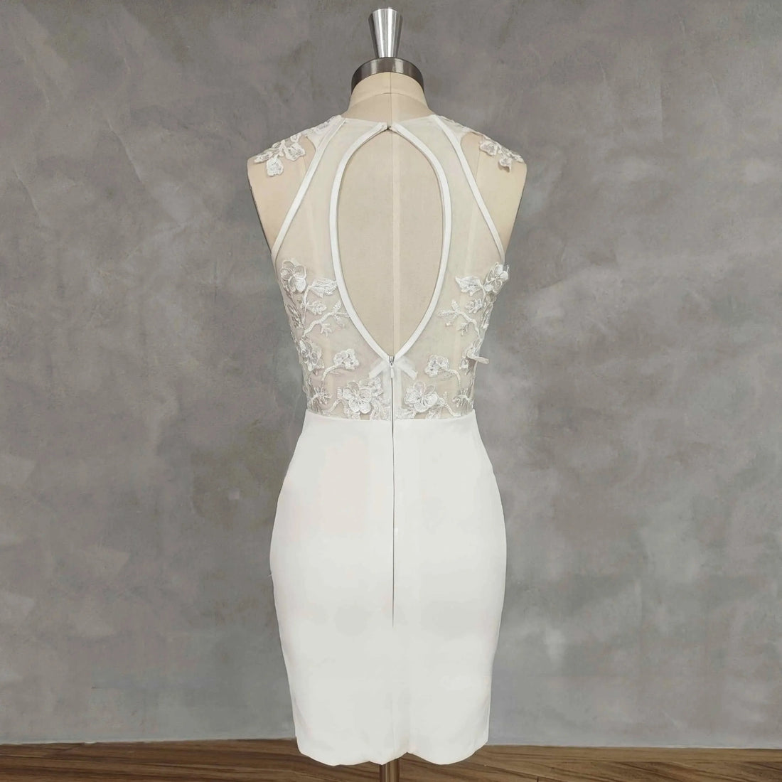 O-Neck Appliques Sheath Short Wedding Dress Detachable Train Cut Out Back Above Knee Mini Bridal Gown Ivory Short Wedding Dress