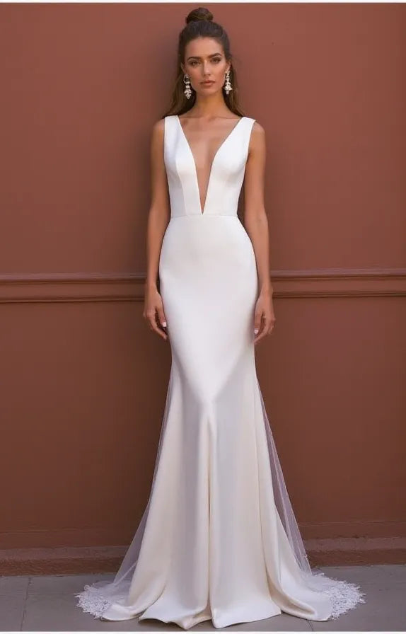 Fishtail Wedding Dress for Brides Who Want a Dramatic Look