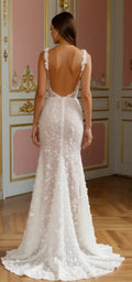 Flattering A-Line Wedding Dress with a Classic Silhouette