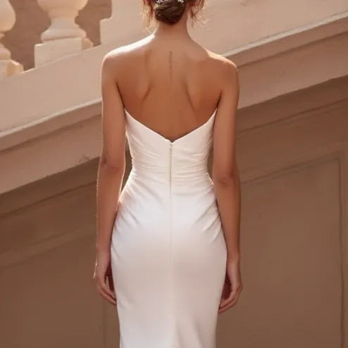 Mermaid Wedding Dress with a High Slit for a Fashion-Forward Look