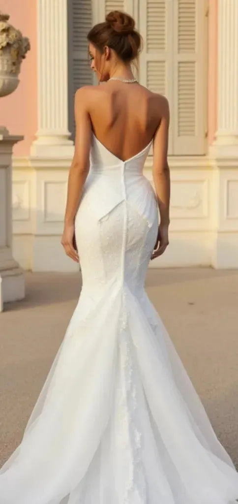 Trumpet Wedding Dress with a Flattering Fit-and-Flare Design