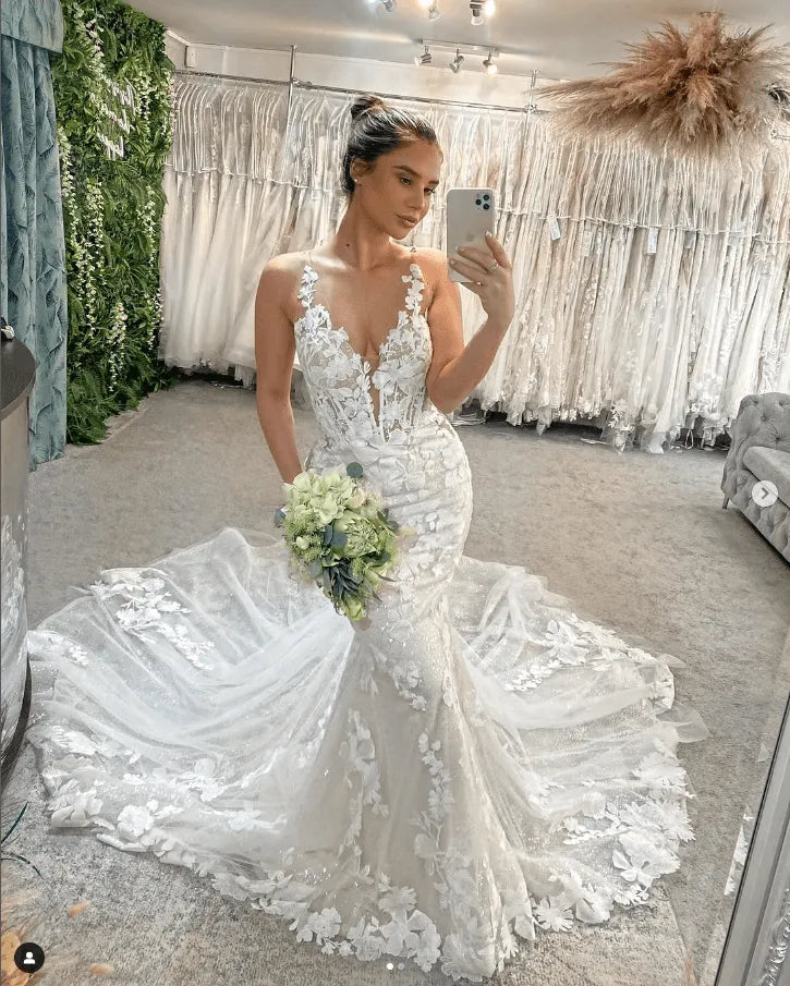 Luxury Mermaid Wedding Dresses WomenLace Open Back V-Neck Applique Spaghetti Straps Bridal Gown Train Vestidos De Novia ivory