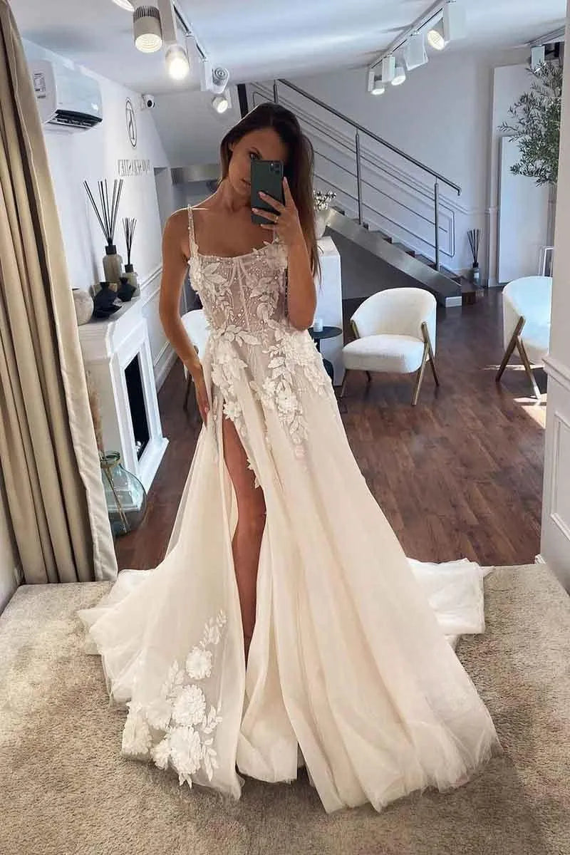Sexy 3D Lace Wedding Dresses A Line Spaghetti Straps Square Neck Bride Dress Elegant Appliqued Lace Wedding Gowns Ivory